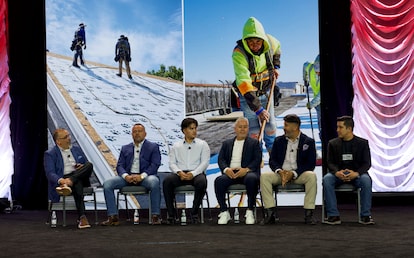 Opening panel at Latinos in Roofing 2026